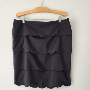 Alfani Black Scalloped tiered pencil Skirt/gold Zipper size 16